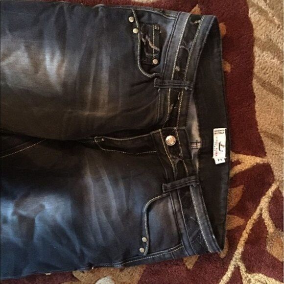 NWOT. Rossi Roma-Straight-Leg and very cute jeans - Picture 4 of 9